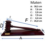 Luxe hoogglans desk-hamer met houten houder verpakt in stijlvolle houten kist
